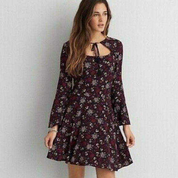 American Eagle Boho Floral Tassel Tie Dress - Picture 9 of 9